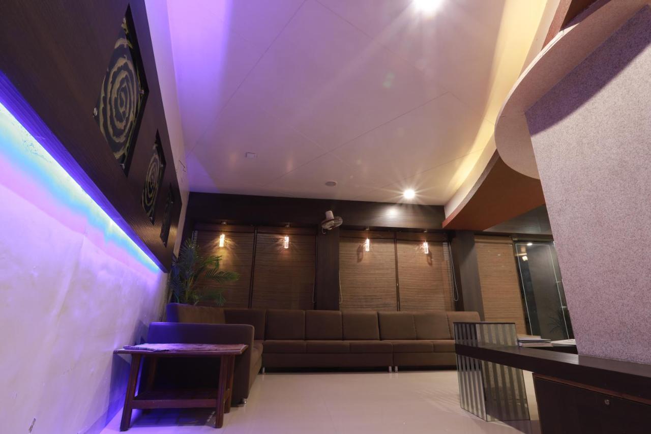Hotel Darshan Amreli Εξωτερικό φωτογραφία