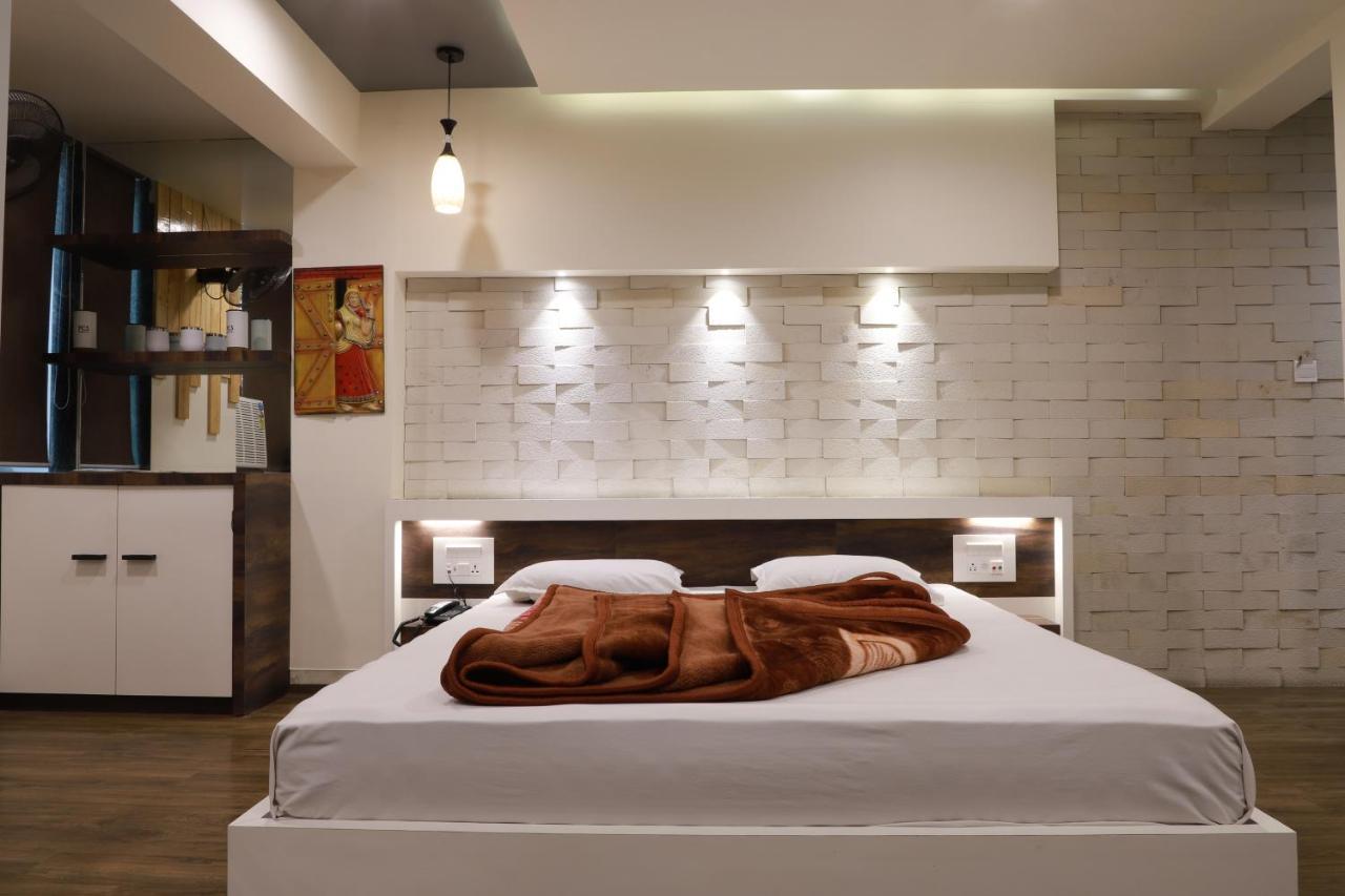 Hotel Darshan Amreli Εξωτερικό φωτογραφία