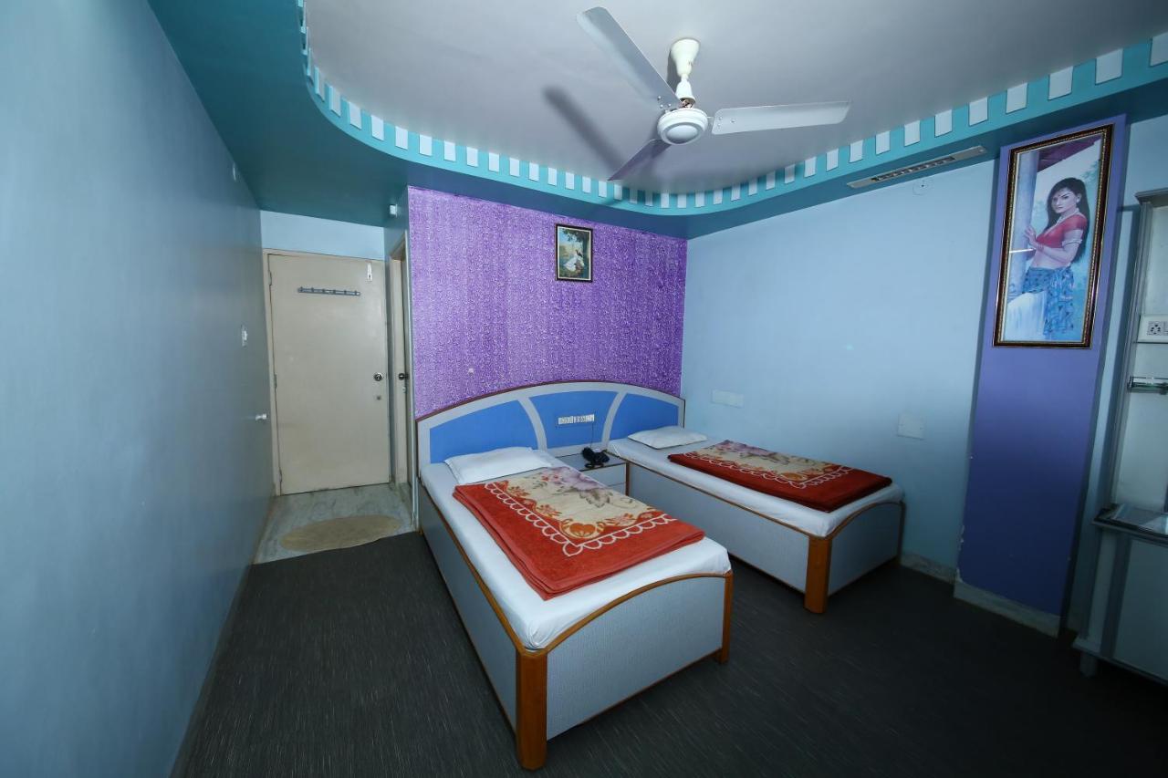 Hotel Darshan Amreli Εξωτερικό φωτογραφία