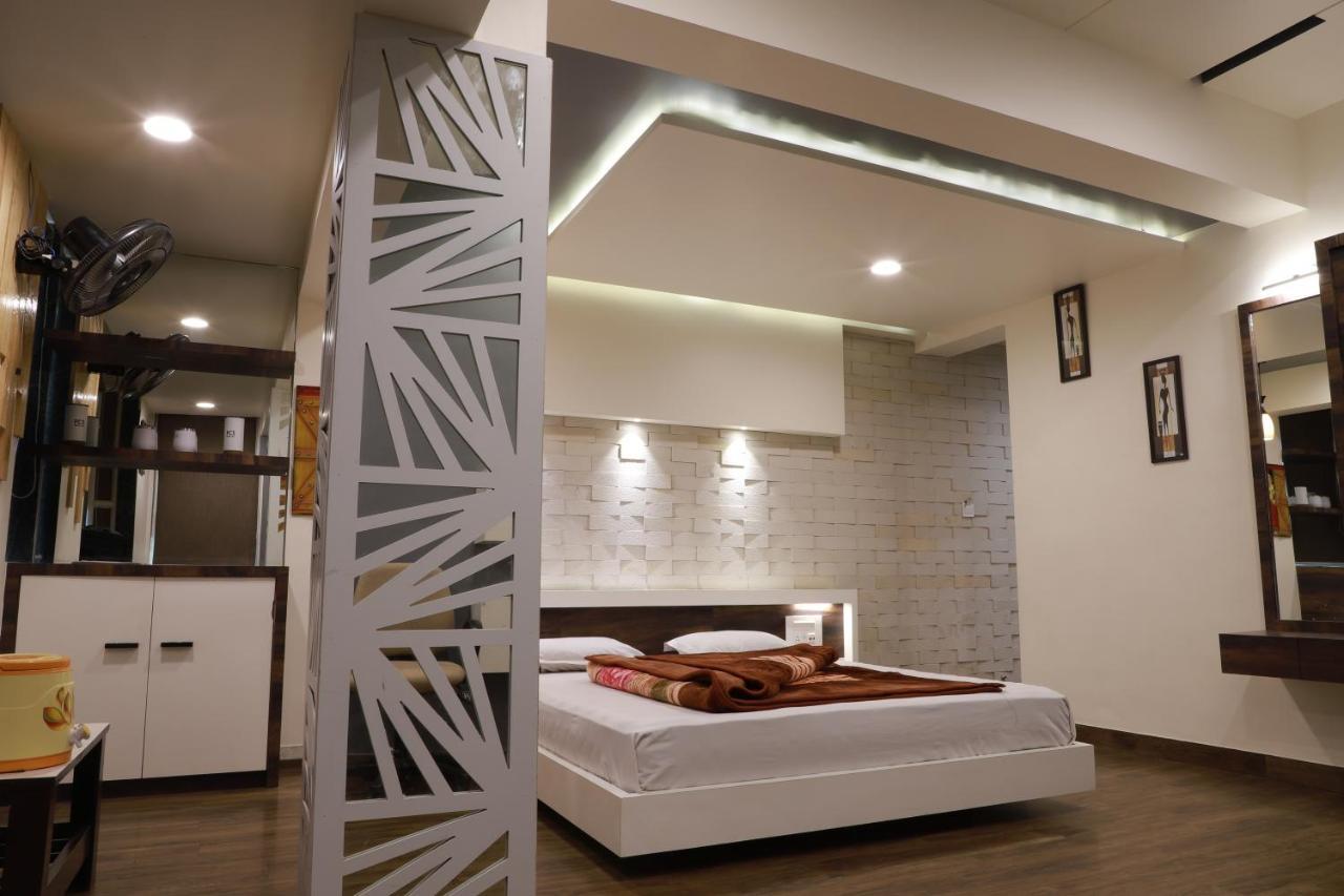 Hotel Darshan Amreli Εξωτερικό φωτογραφία