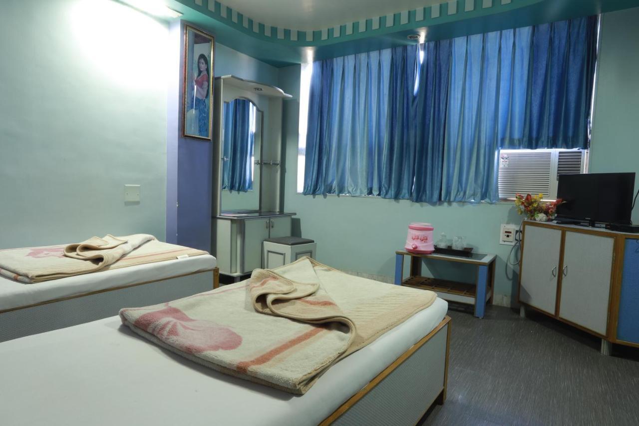 Hotel Darshan Amreli Εξωτερικό φωτογραφία