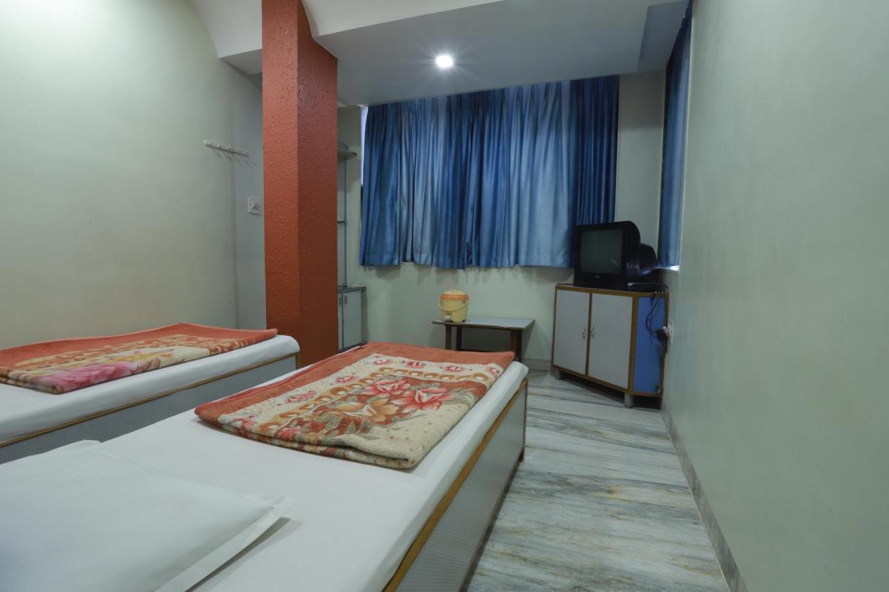 Hotel Darshan Amreli Εξωτερικό φωτογραφία